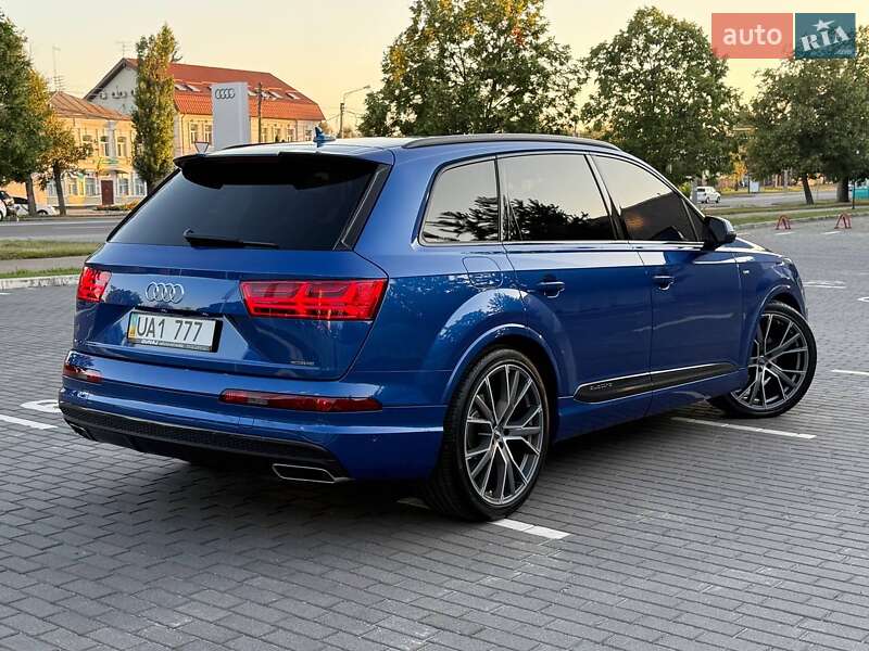 Внедорожник / Кроссовер Audi Q7 2016 в Харькове