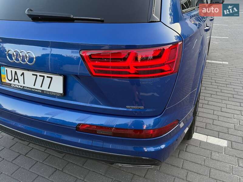 Внедорожник / Кроссовер Audi Q7 2016 в Харькове