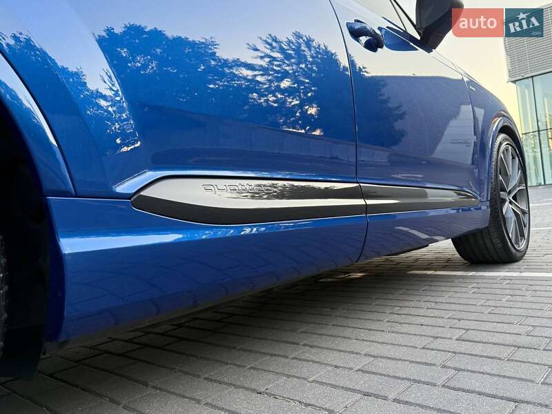 Внедорожник / Кроссовер Audi Q7 2016 в Харькове