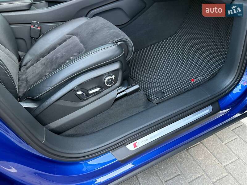 Внедорожник / Кроссовер Audi Q7 2016 в Харькове