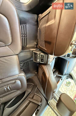 Внедорожник / Кроссовер Audi Q7 2012 в 
