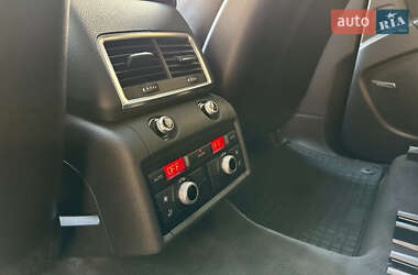 Внедорожник / Кроссовер Audi Q7 2012 в 