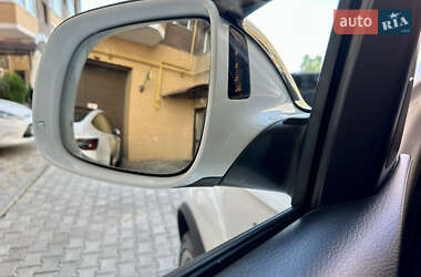 Внедорожник / Кроссовер Audi Q7 2012 в 