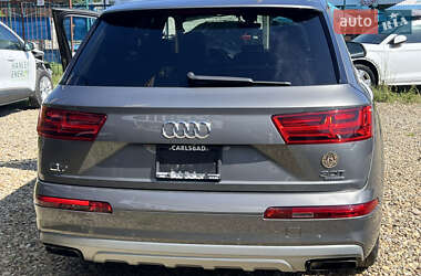 Внедорожник / Кроссовер Audi Q7 2017 в 