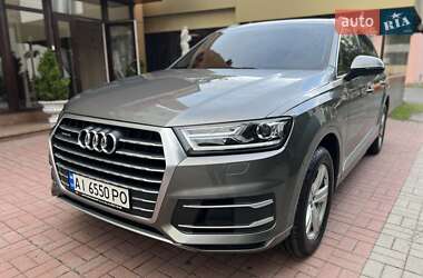 Внедорожник / Кроссовер Audi Q7 2016 в 