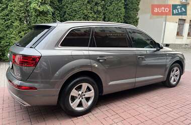Внедорожник / Кроссовер Audi Q7 2016 в 