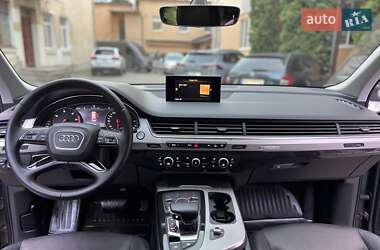 Внедорожник / Кроссовер Audi Q7 2016 в 