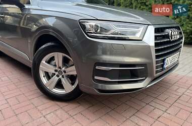 Внедорожник / Кроссовер Audi Q7 2016 в 