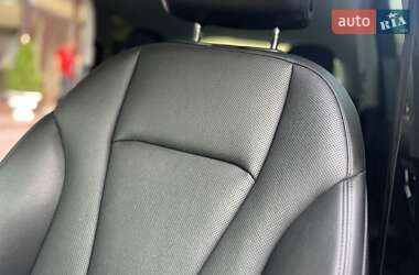 Внедорожник / Кроссовер Audi Q7 2016 в 