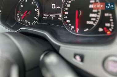 Внедорожник / Кроссовер Audi Q7 2016 в 