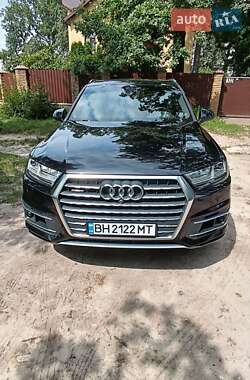 Внедорожник / Кроссовер Audi Q7 2016 в Киеве