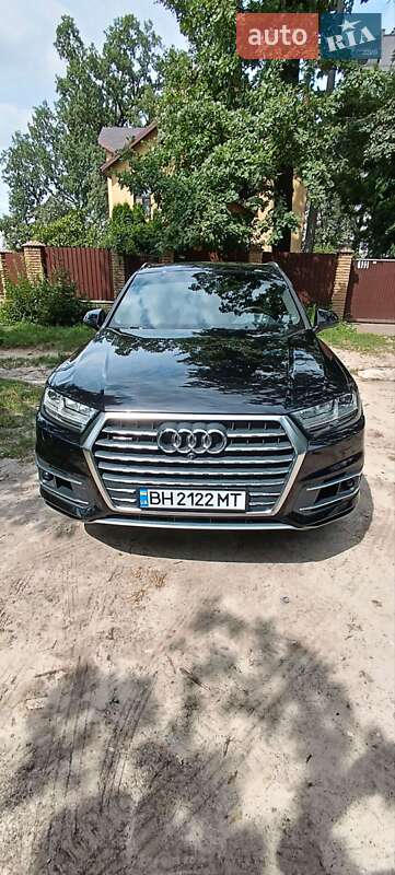 Внедорожник / Кроссовер Audi Q7 2016 в Киеве