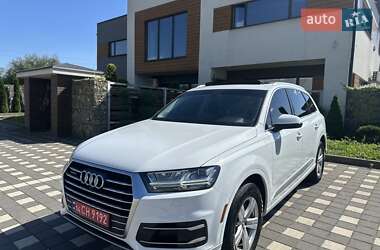 Внедорожник / Кроссовер Audi Q7 2018 в 