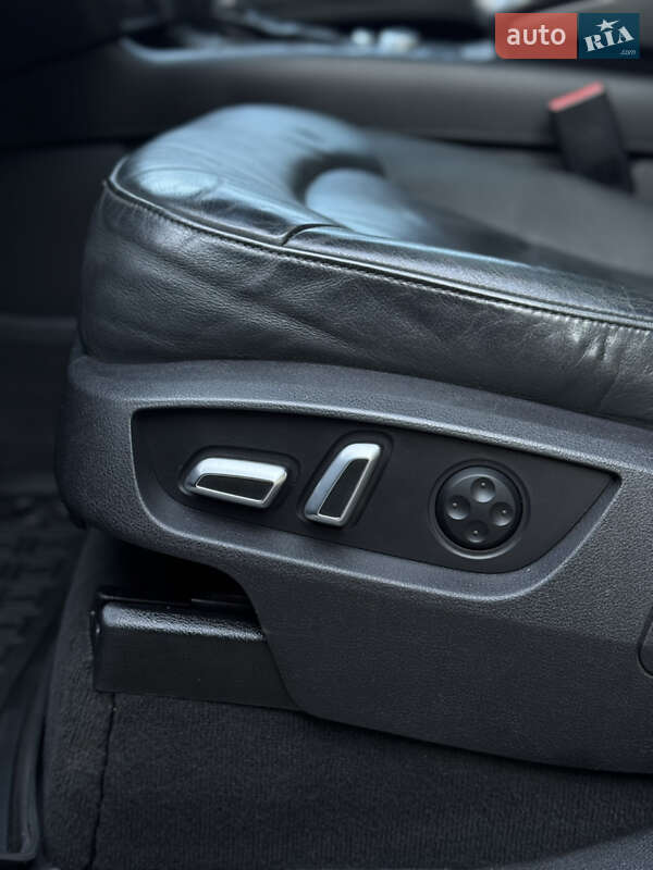 Позашляховик / Кросовер Audi Q7 2014 в Львові