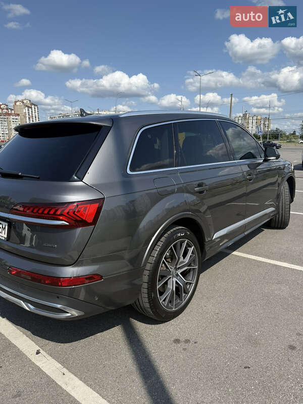 Внедорожник / Кроссовер Audi Q7 2019 в Киеве фото 7 Внедорожник / Кроссовер Audi Q7 2019 в Киеве