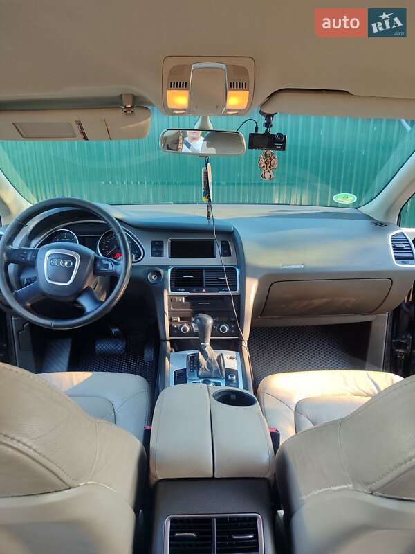 Позашляховик / Кросовер Audi Q7 2009 в Коломиї