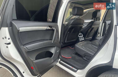 Внедорожник / Кроссовер Audi Q7 2011 в 