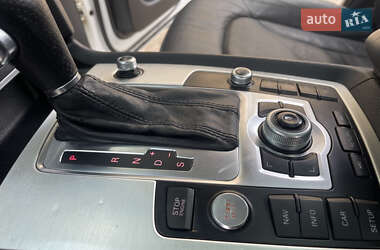 Внедорожник / Кроссовер Audi Q7 2011 в 