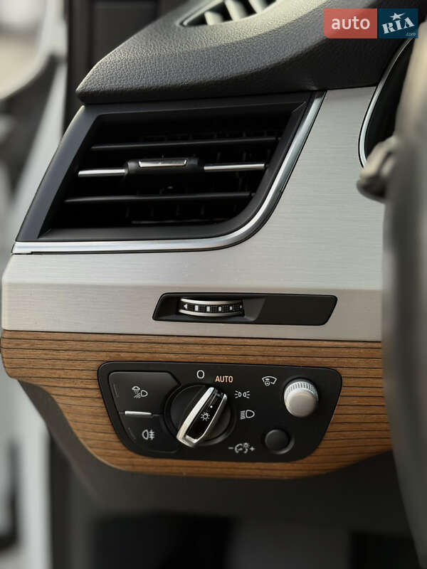 Внедорожник / Кроссовер Audi Q7 2016 в Ровно