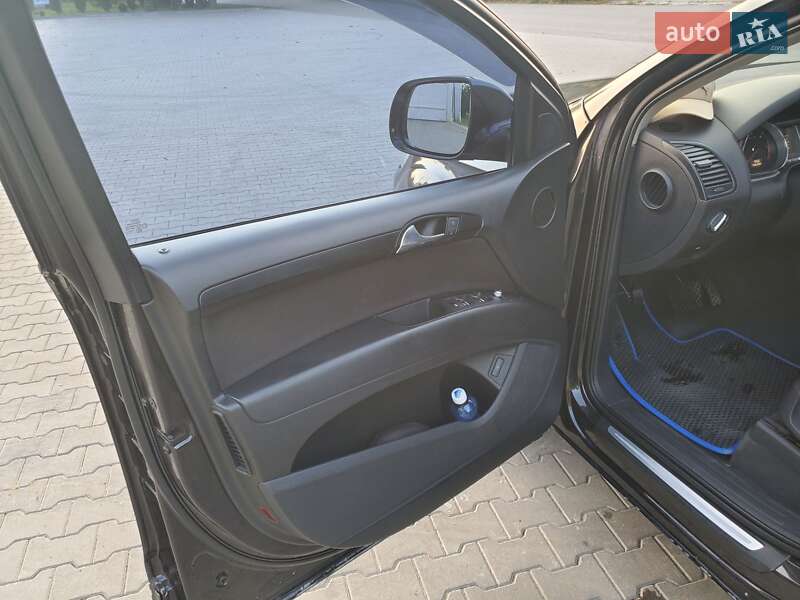 Внедорожник / Кроссовер Audi Q7 2012 в Хмельницком