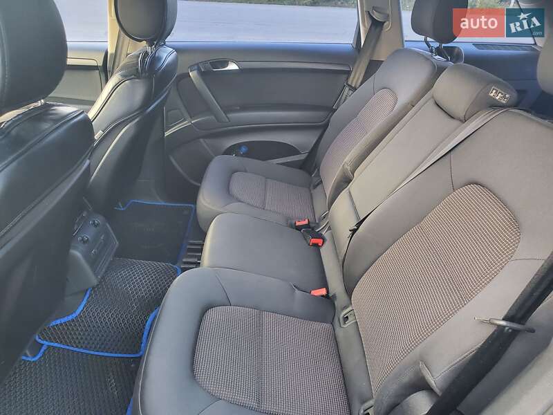 Внедорожник / Кроссовер Audi Q7 2012 в Хмельницком