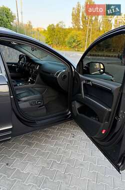 Внедорожник / Кроссовер Audi Q7 2011 в 