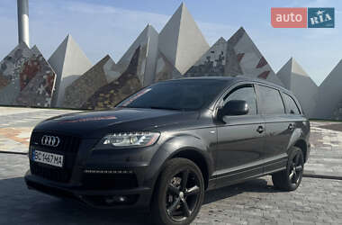 Внедорожник / Кроссовер Audi Q7 2014 в 