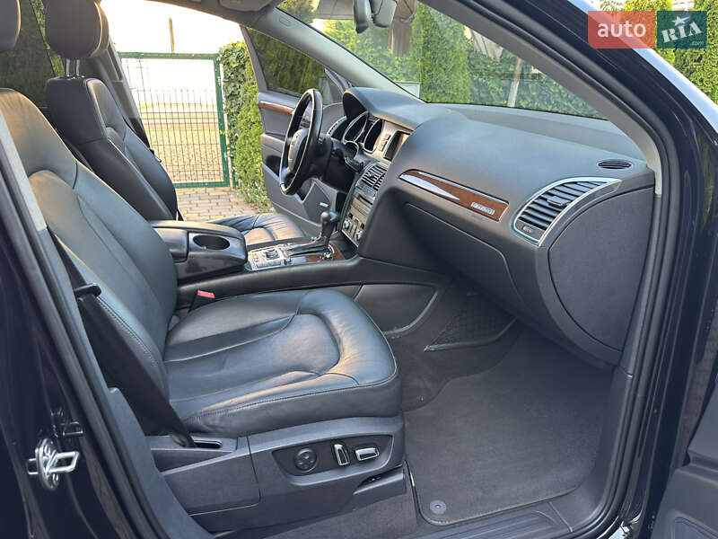 Внедорожник / Кроссовер Audi Q7 2011 в Одессе