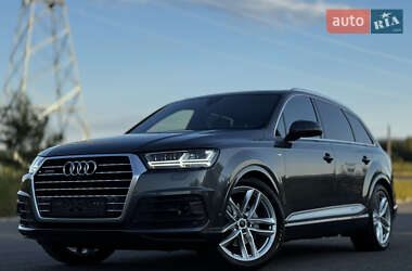 Внедорожник / Кроссовер Audi Q7 2017 в Дрогобыче