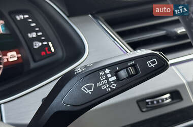 Внедорожник / Кроссовер Audi Q7 2017 в 