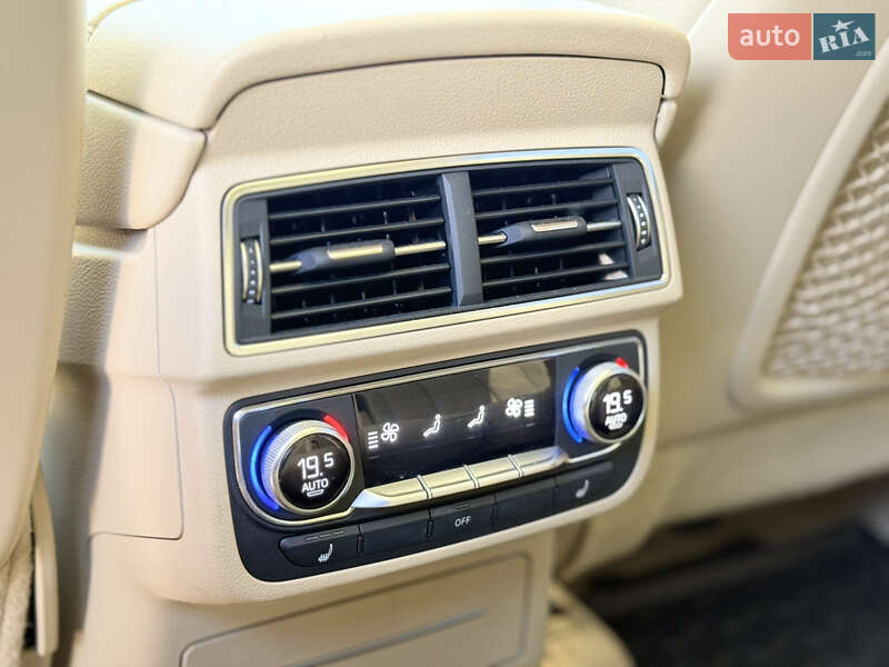 Внедорожник / Кроссовер Audi Q7 2016 в Днепре