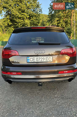 Позашляховик / Кросовер Audi Q7 2011 в 