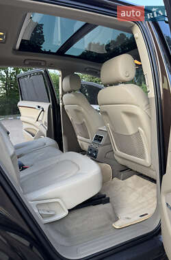 Позашляховик / Кросовер Audi Q7 2011 в 