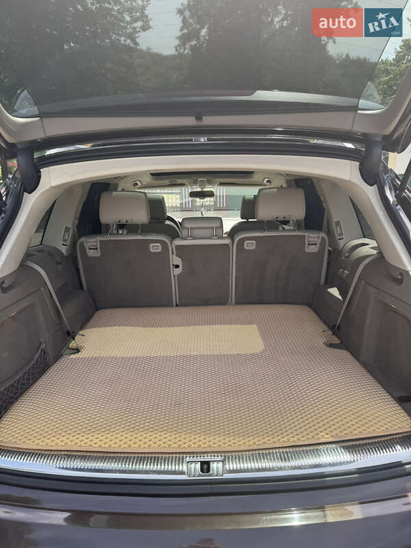 Позашляховик / Кросовер Audi Q7 2011 в Чернівцях