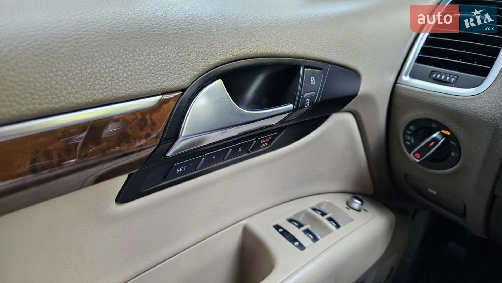 2011 Audi Q7 - мініатюра 2