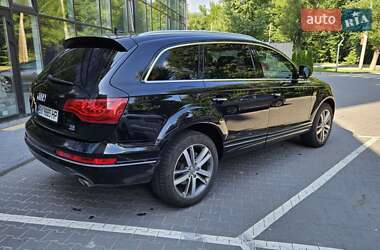 Внедорожник / Кроссовер Audi Q7 2011 в 