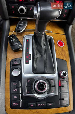 Внедорожник / Кроссовер Audi Q7 2014 в 