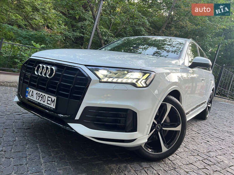 Внедорожник / Кроссовер Audi Q7 2019 в 