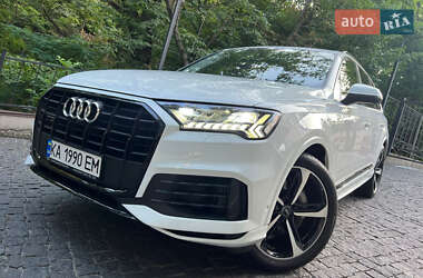 Внедорожник / Кроссовер Audi Q7 2019 в 