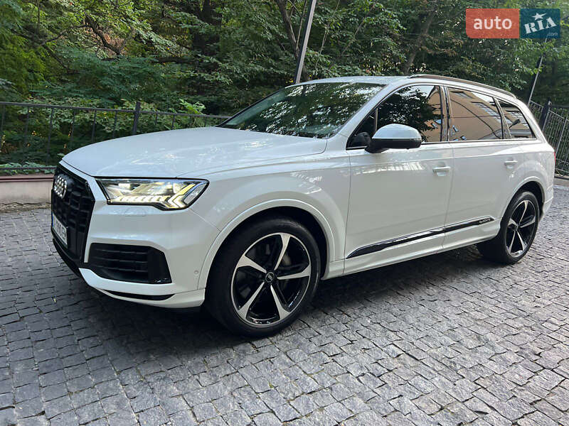 Позашляховик / Кросовер Audi Q7 2019 в Києві фото 18 Позашляховик / Кросовер Audi Q7 2019 в Києві