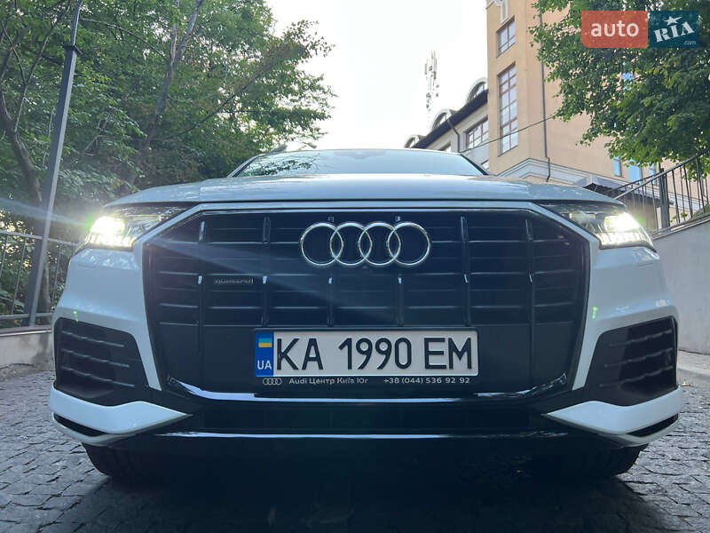 Позашляховик / Кросовер Audi Q7 2019 в Києві фото 21 Позашляховик / Кросовер Audi Q7 2019 в Києві