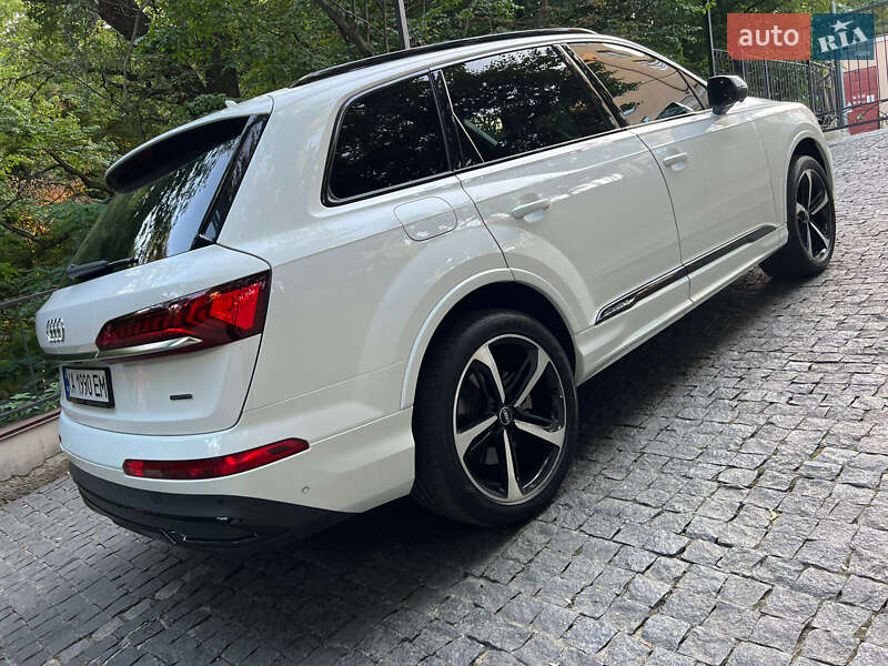 Позашляховик / Кросовер Audi Q7 2019 в Києві фото 27 Позашляховик / Кросовер Audi Q7 2019 в Києві