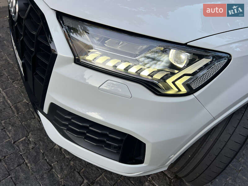 Позашляховик / Кросовер Audi Q7 2019 в Києві фото 31 Позашляховик / Кросовер Audi Q7 2019 в Києві