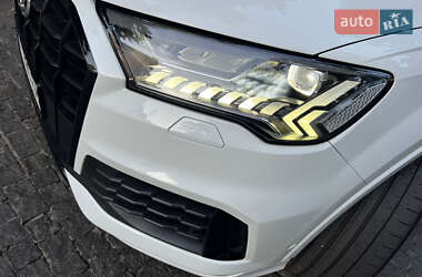 Внедорожник / Кроссовер Audi Q7 2019 в 