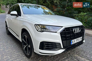 Внедорожник / Кроссовер Audi Q7 2019 в 