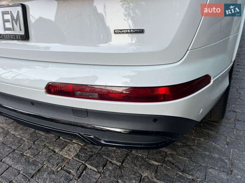 Позашляховик / Кросовер Audi Q7 2019 в Києві фото 129 Позашляховик / Кросовер Audi Q7 2019 в Києві