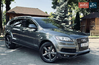 Внедорожник / Кроссовер Audi Q7 2013 в 