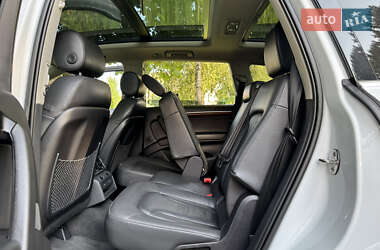 Внедорожник / Кроссовер Audi Q7 2013 в 