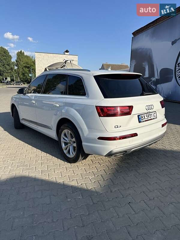 Позашляховик / Кросовер Audi Q7 2016 в Хмельницькому