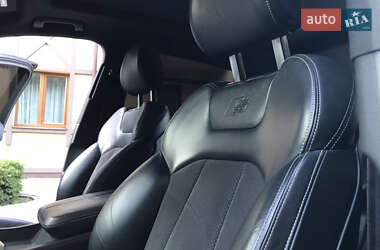 Внедорожник / Кроссовер Audi Q7 2015 в 